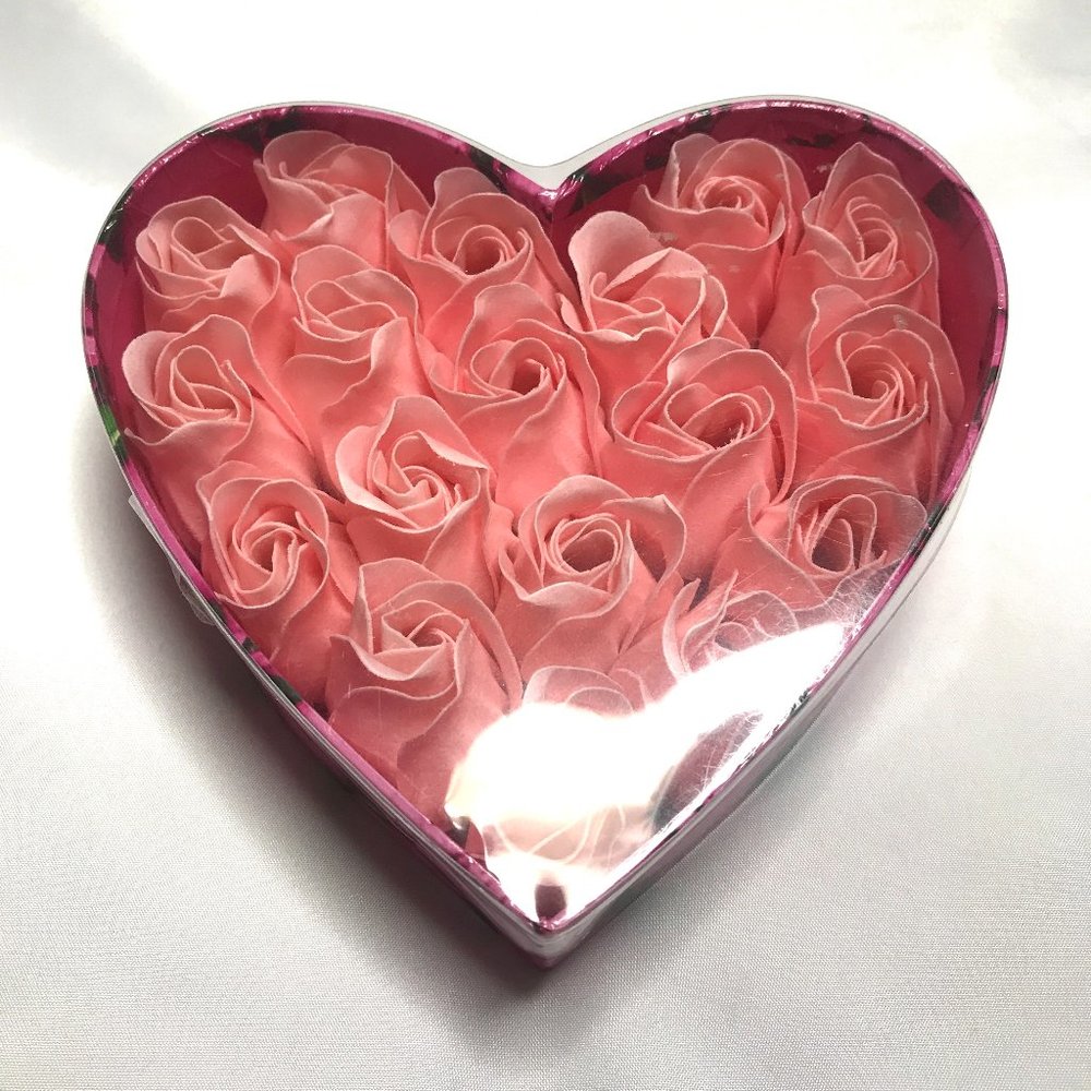 NWT Biolab Rose Petal Soap 18Pack - Picture 3 of 9